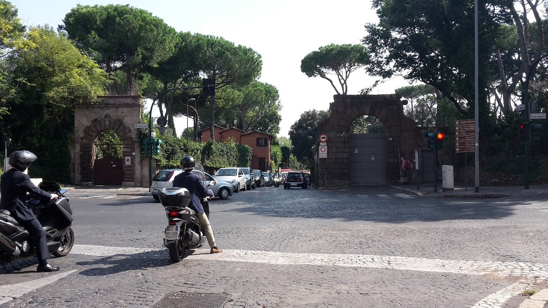 Начало Via Appia Antica