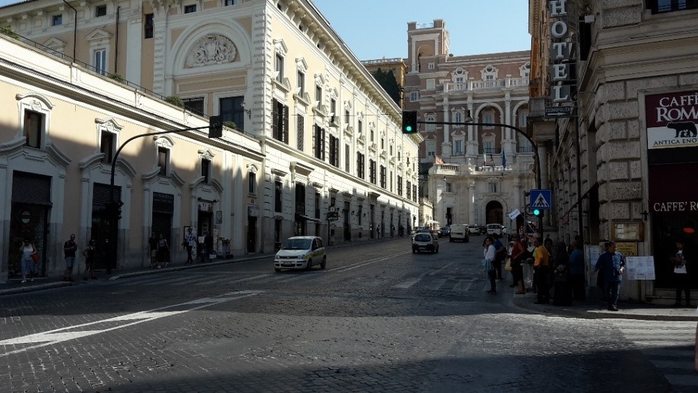 Улица Via Quattro Novembre